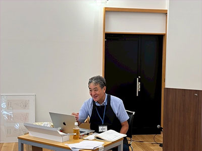 講師の先生